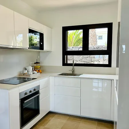 Ocean Lanzarote بلايا بلانكا