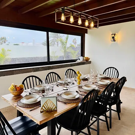 Ocean Lanzarote بيت للعطل *
